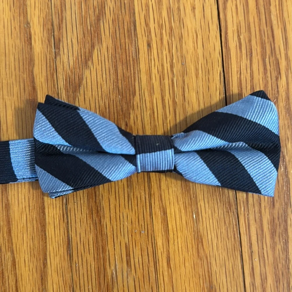 J. Crew CREWCUTS Youth Bow Tie
